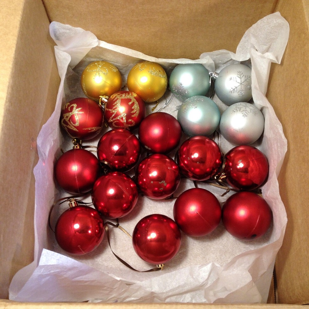 19 Christmas Tree Ornaments Mixed Lot Holiday Decorations Silver Gold Red